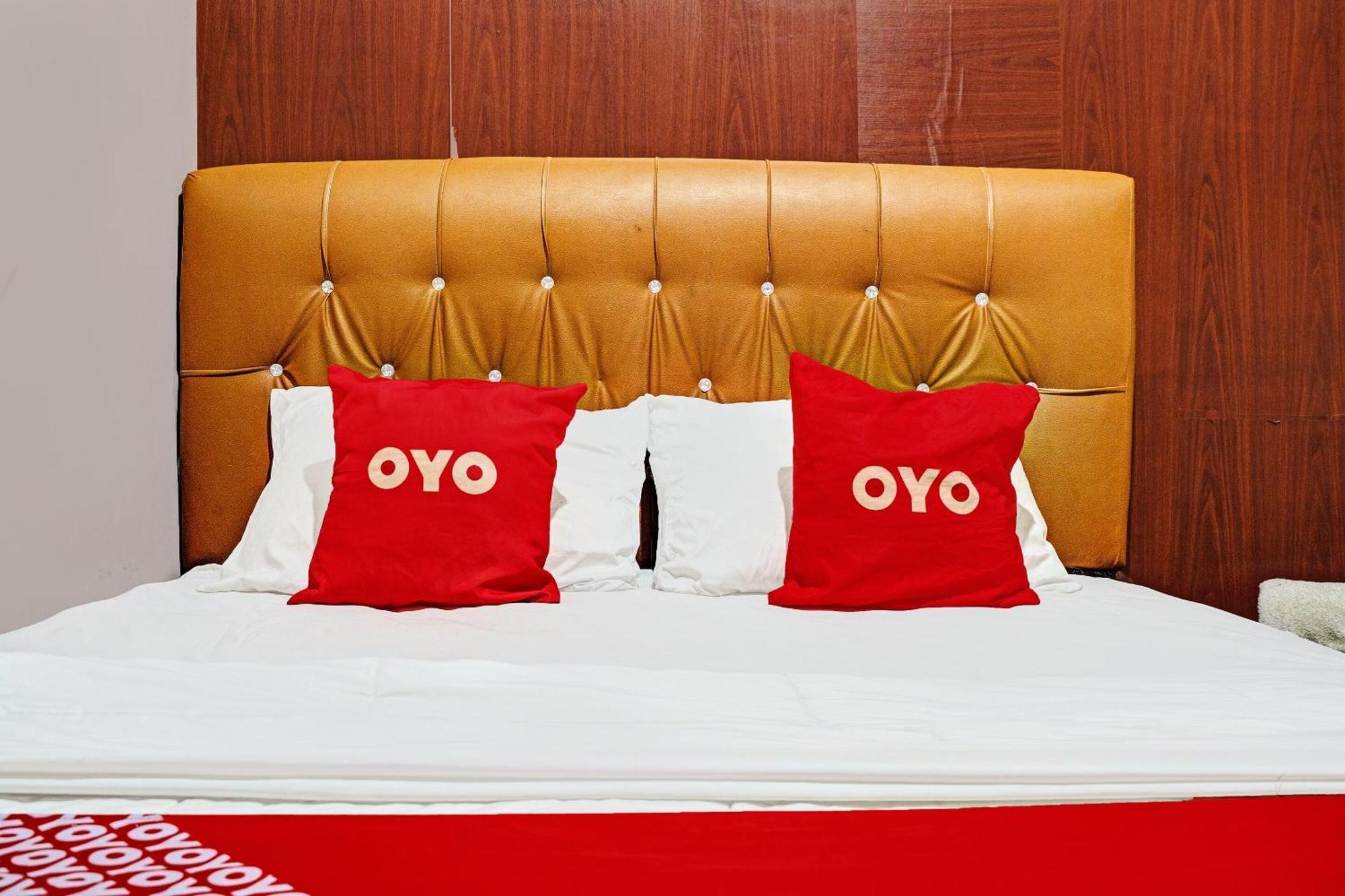 Oyo 92556 Jkk Sweet 2*